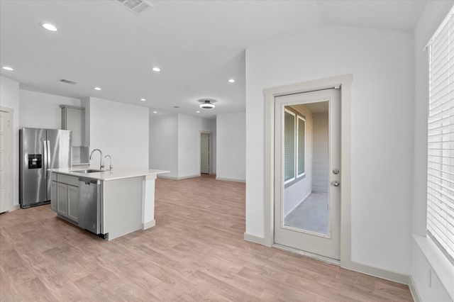 8102 Buck Lane, Rosharon, TX 77583