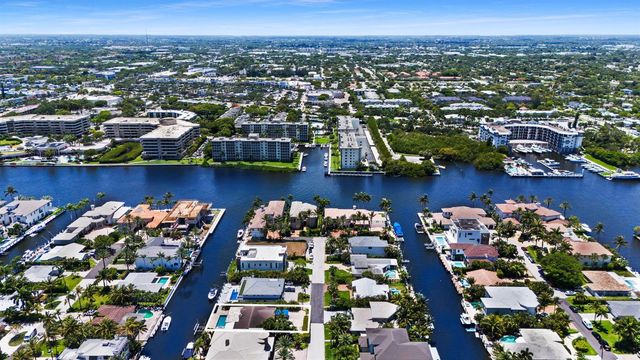 1018 Brooks Lane, Delray Beach, FL 33483