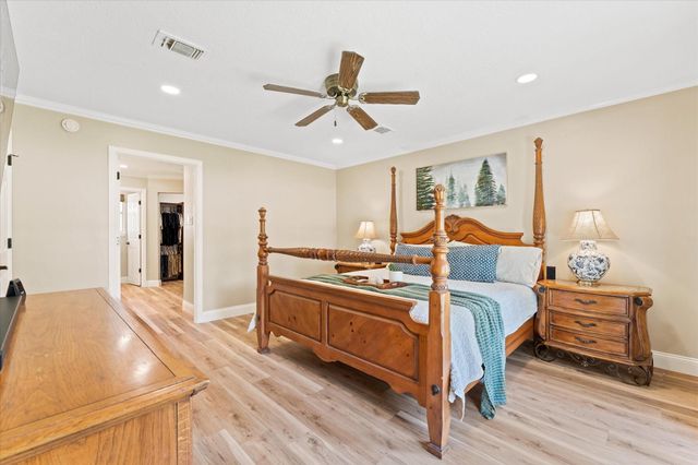 5707 Kiowa Timbers Drive, Humble, TX 77346