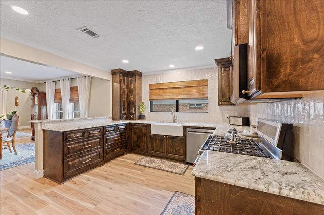 5707 Kiowa Timbers Drive, Humble, TX 77346