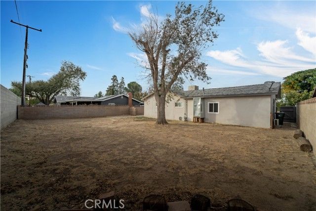 1042 West Avenue J10, Lancaster, CA 93534