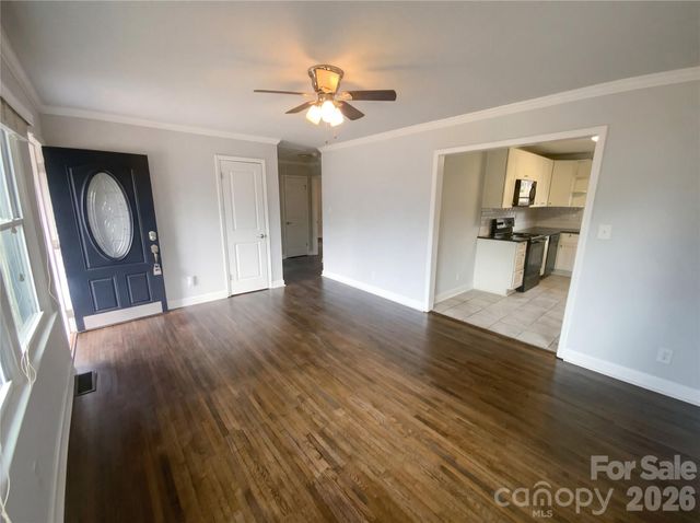 4121 Abbeydale Drive, Charlotte, NC 28205