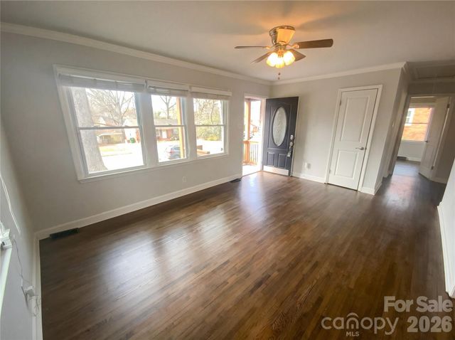 4121 Abbeydale Drive, Charlotte, NC 28205