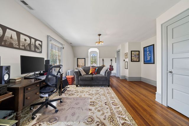 1104 Riverside Rd, Old Hickory, TN 37138