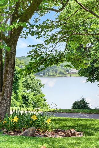 1104 Riverside Rd, Old Hickory, TN 37138