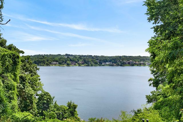 1104 Riverside Rd, Old Hickory, TN 37138
