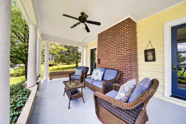 1104 Riverside Rd, Old Hickory, TN 37138