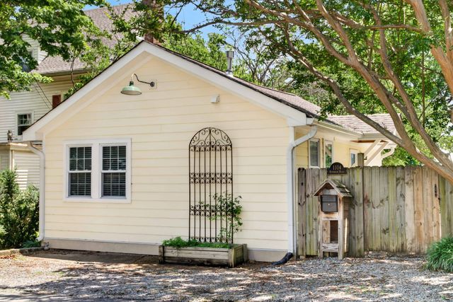 1104 Riverside Rd, Old Hickory, TN 37138
