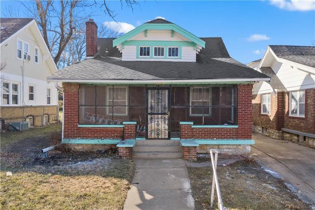 5142 Brookwood Avenue, Kansas City, MO 64110
