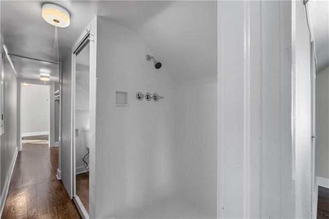 5142 Brookwood Avenue, Kansas City, MO 64110