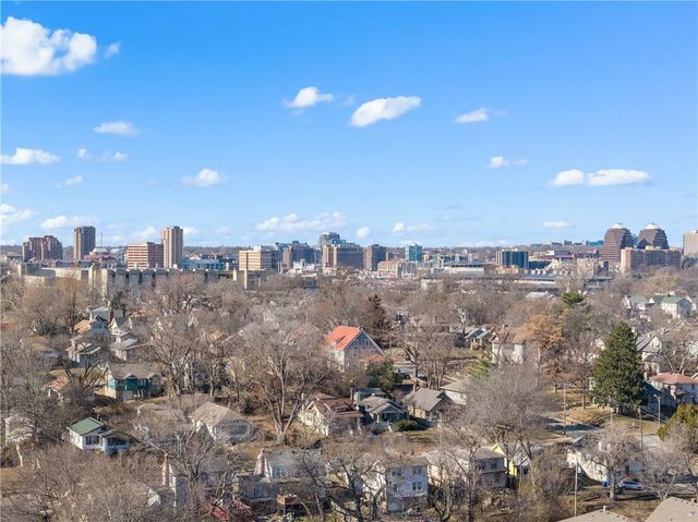 5142 Brookwood Avenue, Kansas City, MO 64110