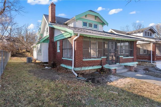 5142 Brookwood Avenue, Kansas City, MO 64110