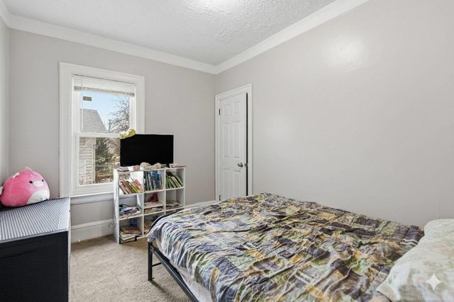 16264 10 Mile Road, Eastpointe, MI 48021