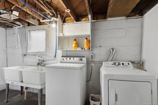 16264 10 Mile Road, Eastpointe, MI 48021