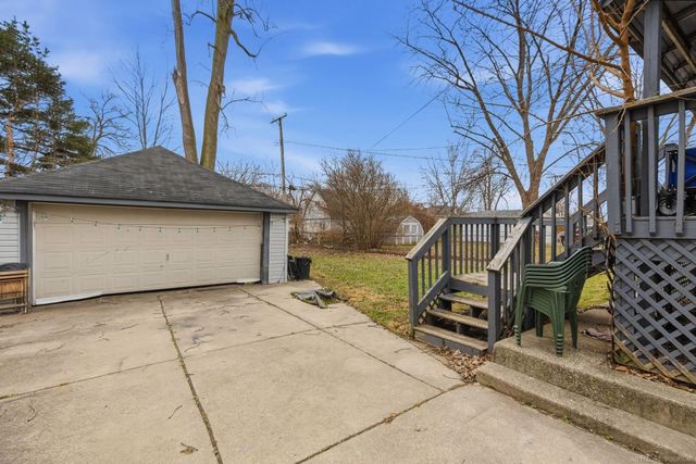 16264 10 Mile Road, Eastpointe, MI 48021