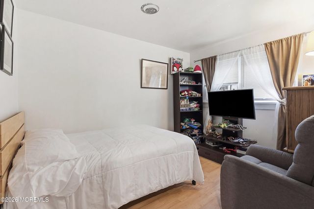 30 Mountain Avenue, Hazlet, NJ 07730