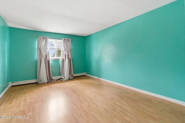 30 Mountain Avenue, Hazlet, NJ 07730