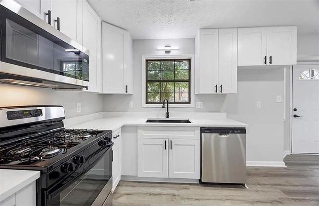 2246 Hightrail Court, Lithonia, GA 30058