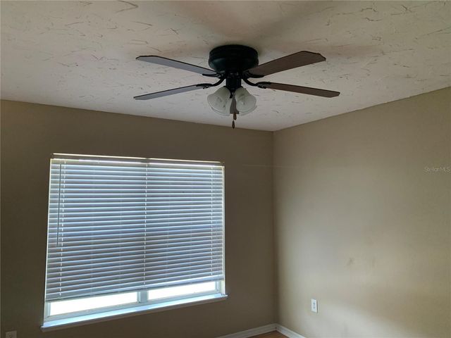 4300 IVEYGLEN AVENUE, Orlando, FL 32826