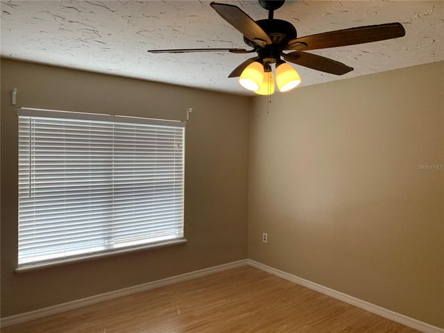 4300 IVEYGLEN AVENUE, Orlando, FL 32826