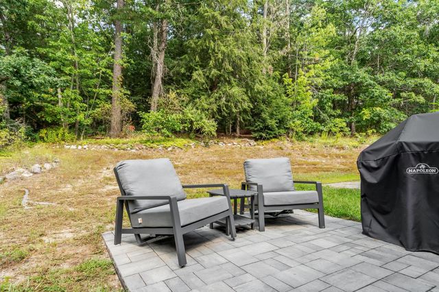 10 Aspen Lane, Merrimack, NH 03045