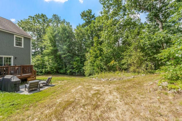 10 Aspen Lane, Merrimack, NH 03045
