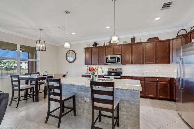 4035 E Hampton CIR, Alva, FL 33920