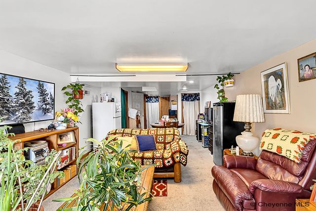 1502 ANDOVER DR, Cheyenne, WY 82001