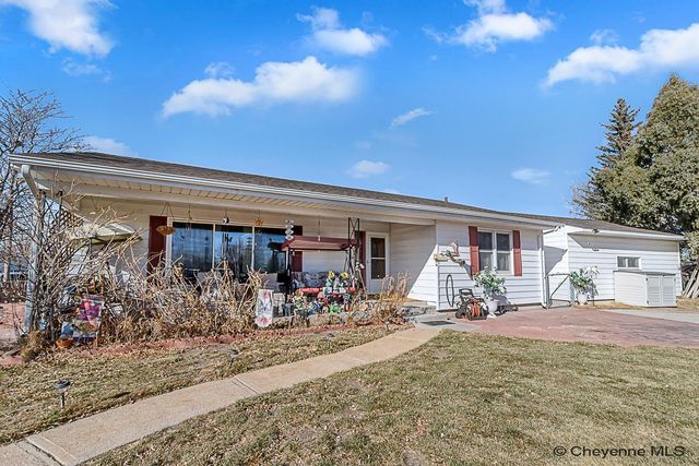 1502 ANDOVER DR, Cheyenne, WY 82001