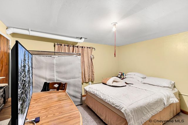 1502 ANDOVER DR, Cheyenne, WY 82001