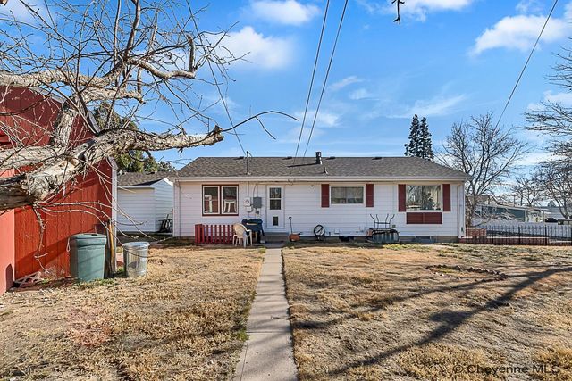 1502 ANDOVER DR, Cheyenne, WY 82001