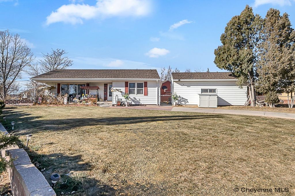 1502 ANDOVER DR, Cheyenne, WY 82001