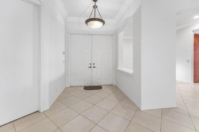 208 Via Condado Way, Palm Beach Gardens, FL 33418