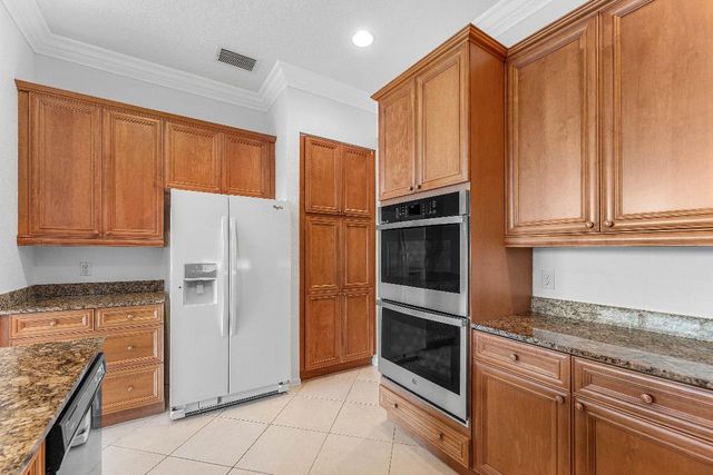 208 Via Condado Way, Palm Beach Gardens, FL 33418
