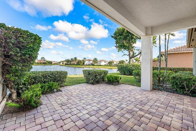 208 Via Condado Way, Palm Beach Gardens, FL 33418