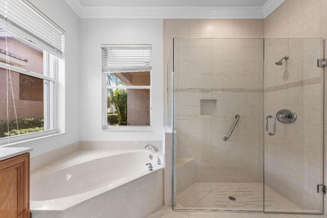 208 Via Condado Way, Palm Beach Gardens, FL 33418