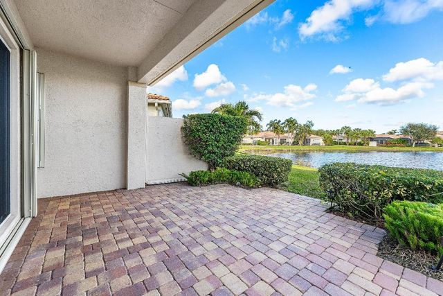 208 Via Condado Way, Palm Beach Gardens, FL 33418