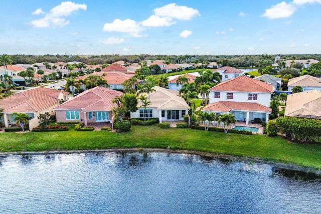 208 Via Condado Way, Palm Beach Gardens, FL 33418