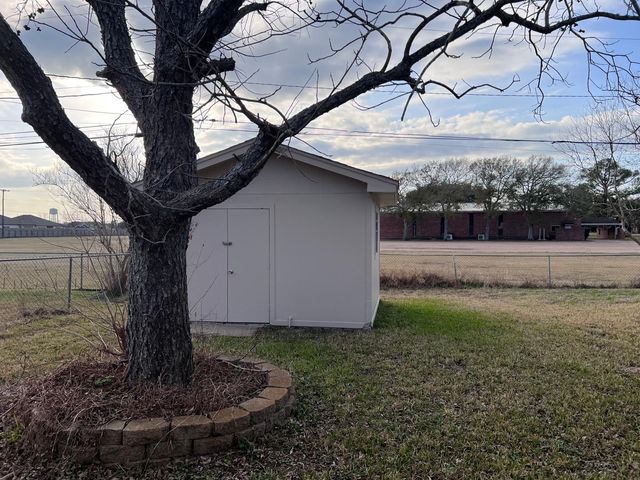 1808 Leissner Street, Bay City, TX 77414