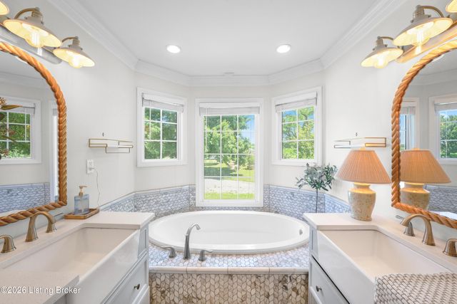 3124 English Way, Prospect, KY 40059