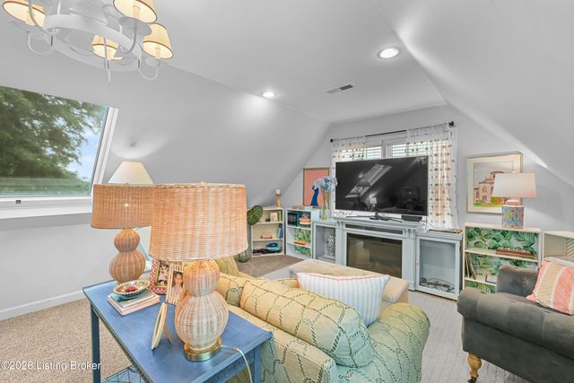 3124 English Way, Prospect, KY 40059