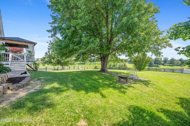 3124 English Way, Prospect, KY 40059
