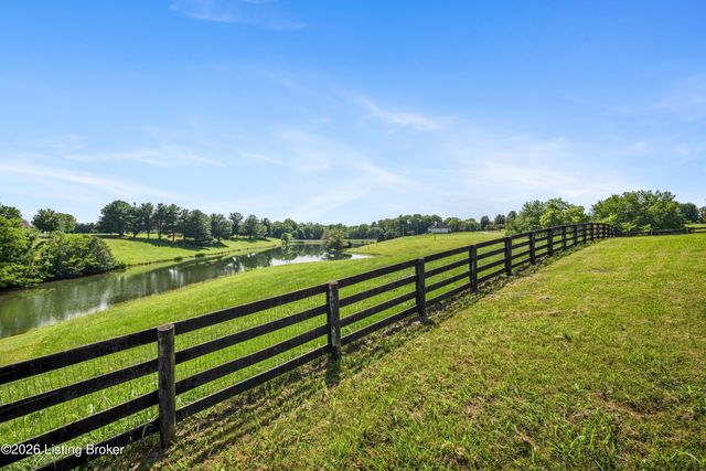 3124 English Way, Prospect, KY 40059