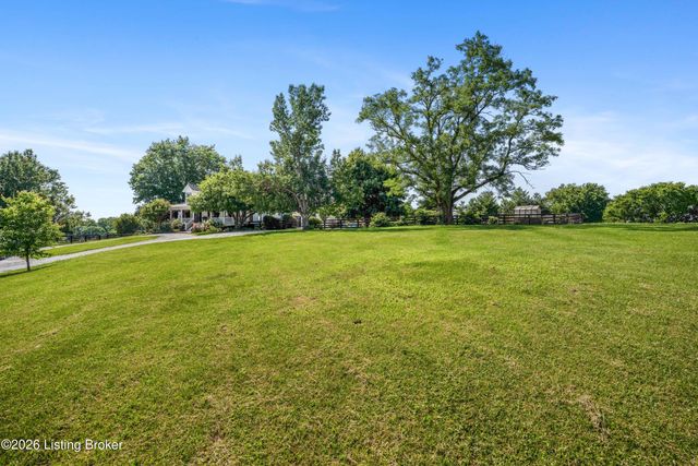 3124 English Way, Prospect, KY 40059