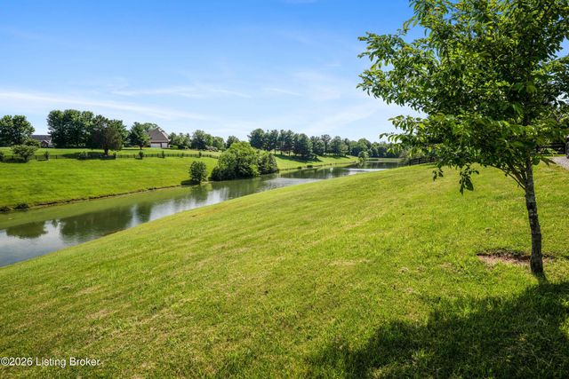 3124 English Way, Prospect, KY 40059