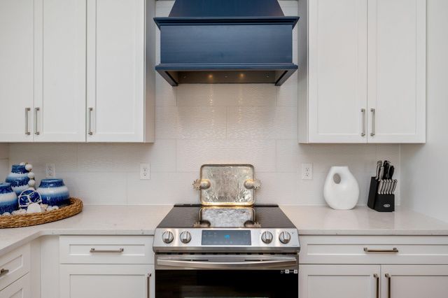 103 Hollywood Street, Miramar Beach, FL 32550