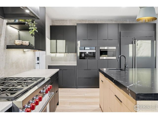 592 Central Park Cir, Superior, CO 80027