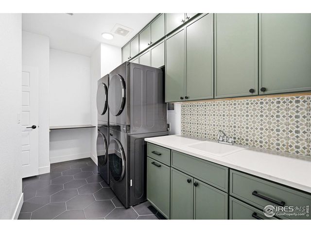 592 Central Park Cir, Superior, CO 80027