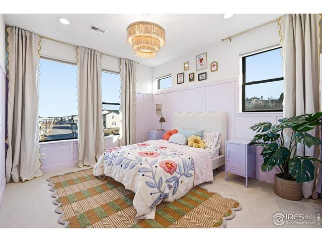 592 Central Park Cir, Superior, CO 80027