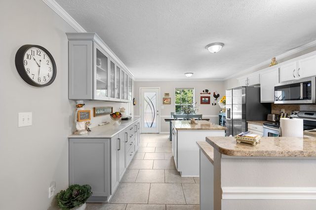 205 Waterview Dr, Hendersonville, TN 37075